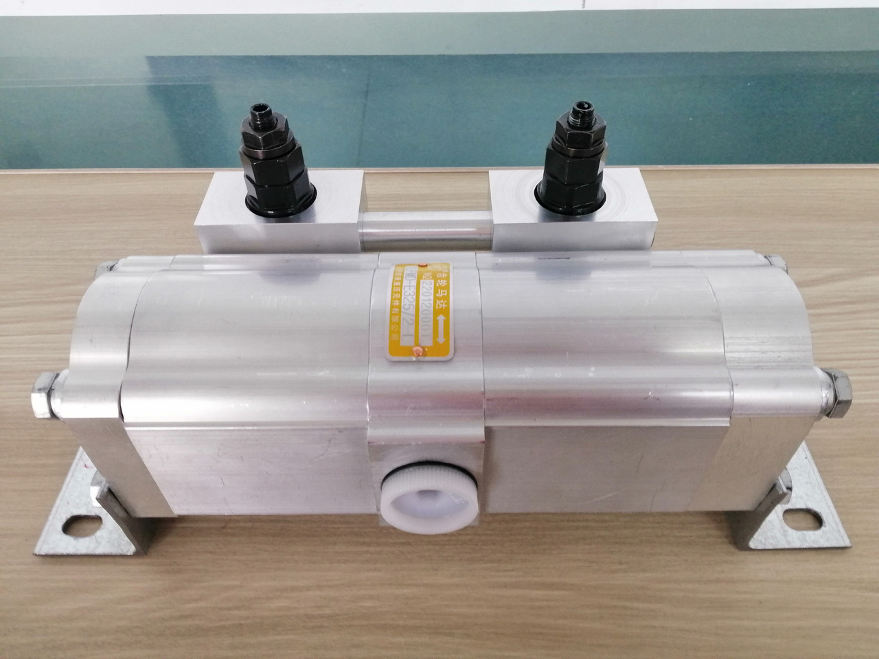 LFMD-E325 220120001 - Hydraulpump för Grävmaskin: bild 1 LFMD-E325 220120001 - Hydraulpump för Grävmaskin: bild 1