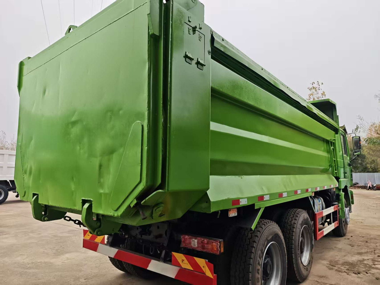 SHACMAN F3000 - Tankbil: bild 5 SHACMAN F3000 - Tankbil: bild 5