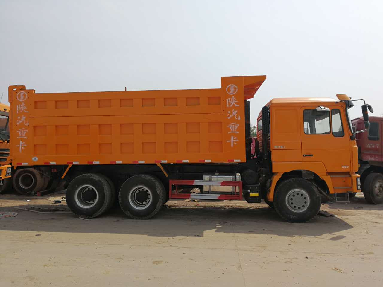 Shacman Shacman 380  6*4  dump truck - Tippbil lastbil: bild 2 Shacman Shacman 380  6*4  dump truck - Tippbil lastbil: bild 2