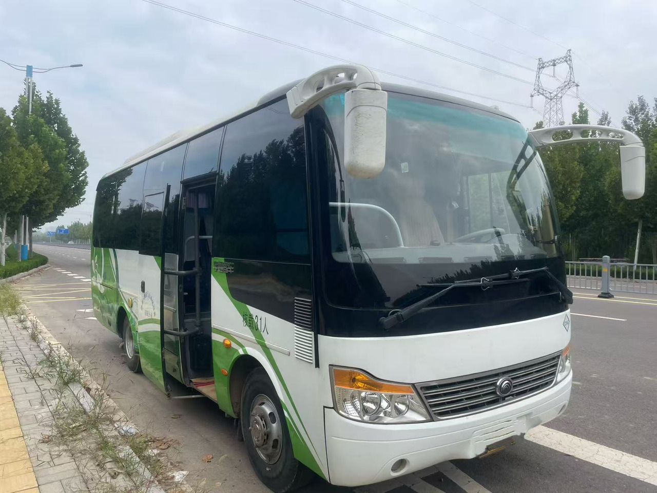 YUTONG 31 seats ZK6852HNG2 - Turistbuss: bild 2 YUTONG 31 seats ZK6852HNG2 - Turistbuss: bild 2