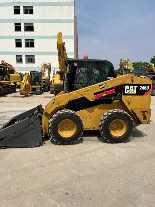 90% New Front Loader Tractor CAT 246D Skid Steer Loader / Used Cat 226B 246C 246d Mini Skid Steer Loader in Stock - Kompaktlastare/ Slirstyrda lastare: bild 2 90% New Front Loader Tractor CAT 246D Skid Steer Loader / Used Cat 226B 246C 246d Mini Skid Steer Loader in Stock - Kompaktlastare/ Slirstyrda lastare: bild 2