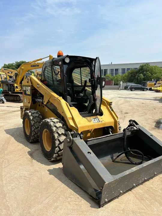90% New Front Loader Tractor CAT 246D Skid Steer Loader / Used Cat 226B 246C 246d Mini Skid Steer Loader in Stock - Kompaktlastare/ Slirstyrda lastare: bild 4 90% New Front Loader Tractor CAT 246D Skid Steer Loader / Used Cat 226B 246C 246d Mini Skid Steer Loader in Stock - Kompaktlastare/ Slirstyrda lastare: bild 4