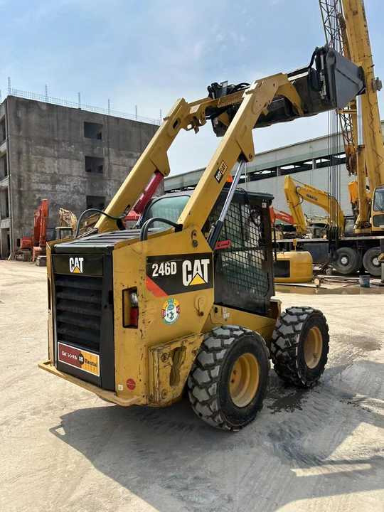 90% New Front Loader Tractor CAT 246D Skid Steer Loader / Used Cat 226B 246C 246d Mini Skid Steer Loader in Stock - Kompaktlastare/ Slirstyrda lastare: bild 3 90% New Front Loader Tractor CAT 246D Skid Steer Loader / Used Cat 226B 246C 246d Mini Skid Steer Loader in Stock - Kompaktlastare/ Slirstyrda lastare: bild 3