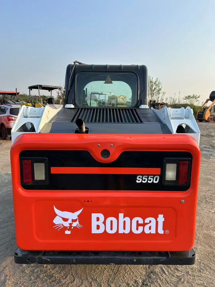 BOBCAT High Performance Low Hours Excellent Condition Reliable Second Hand Bobcat S550 Skid Steer Loader in Stock for Sale - Kompaktlastare/ Slirstyrda lastare: bild 4 BOBCAT High Performance Low Hours Excellent Condition Reliable Second Hand Bobcat S550 Skid Steer Loader in Stock for Sale - Kompaktlastare/ Slirstyrda lastare: bild 4