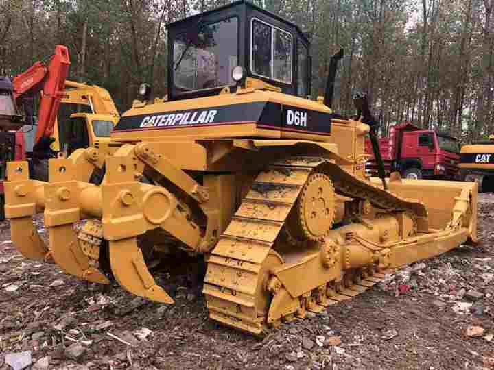 CAT High Quality Used Machinery , Original D6h Cat Bulldozer , Winch Attached Cat Bulldozer - Bulldozer: bild 4 CAT High Quality Used Machinery , Original D6h Cat Bulldozer , Winch Attached Cat Bulldozer - Bulldozer: bild 4