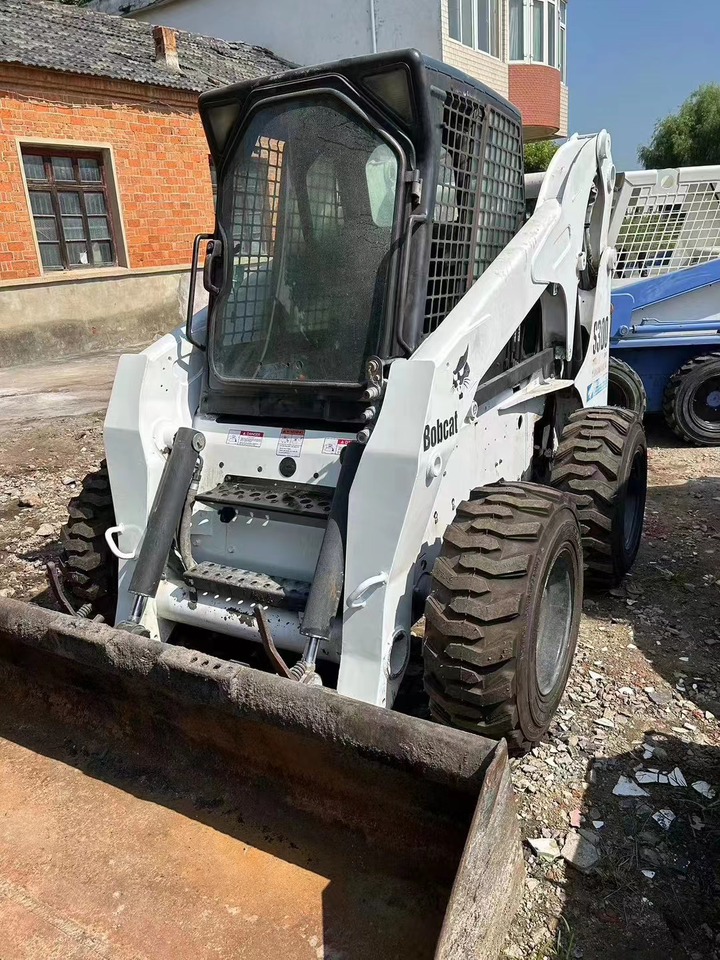 High Quality Mini Construction Machine Used Bobcat Skid Steer Loader S300 in Stock for Sale Bobcat Loader With Low Price - Kompaktlastare/ Slirstyrda lastare: bild 1 High Quality Mini Construction Machine Used Bobcat Skid Steer Loader S300 in Stock for Sale Bobcat Loader With Low Price - Kompaktlastare/ Slirstyrda lastare: bild 1