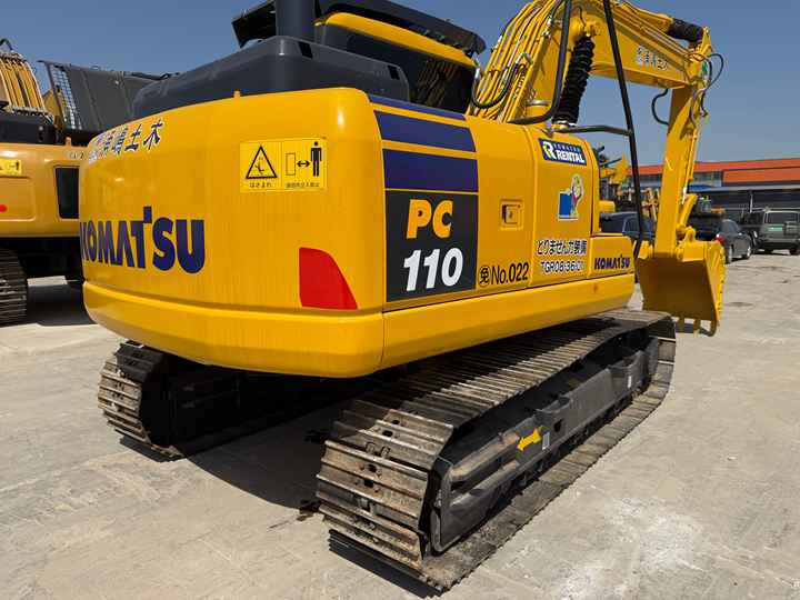 Low Shipping Mini Used Excavator Construction Machine Used komatsu Pc110 - Bandgrävare: bild 3 Low Shipping Mini Used Excavator Construction Machine Used komatsu Pc110 - Bandgrävare: bild 3