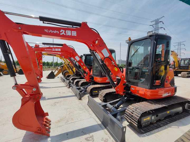 Perfect Condition Kubota U55-4 Japan Brand Mini Excavator with Pusher for Sale   Kubota U25 35 55  5tons - Minigrävmaskin: bild 5 Perfect Condition Kubota U55-4 Japan Brand Mini Excavator with Pusher for Sale   Kubota U25 35 55  5tons - Minigrävmaskin: bild 5