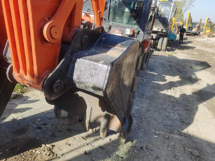 Used Digger Doosan Dh150w-7 Construction Machinery Construction Digger Used Doosan Dh150w-7 Cheap Excavator - Bandgrävare: bild 2 Used Digger Doosan Dh150w-7 Construction Machinery Construction Digger Used Doosan Dh150w-7 Cheap Excavator - Bandgrävare: bild 2