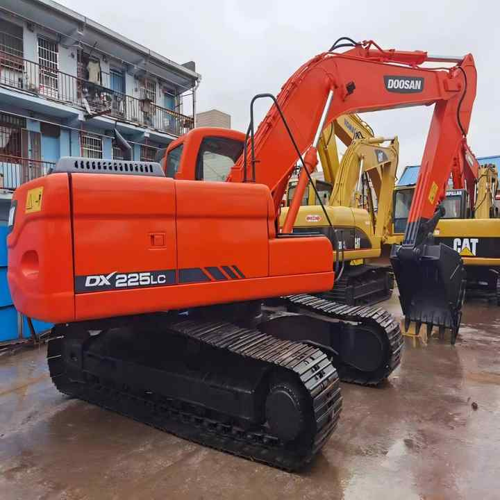 Used Doosan DX225LC Excavator | Low Hours | Heavy Duty | G lobal Shipping - Bandgrävare: bild 1 Used Doosan DX225LC Excavator | Low Hours | Heavy Duty | G lobal Shipping - Bandgrävare: bild 1