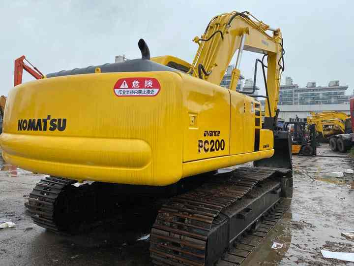 Used Good Quality Japan Original PC200-6 in Good Condition  PC200-6 Komatsu - Bandgrävare: bild 3 Used Good Quality Japan Original PC200-6 in Good Condition  PC200-6 Komatsu - Bandgrävare: bild 3