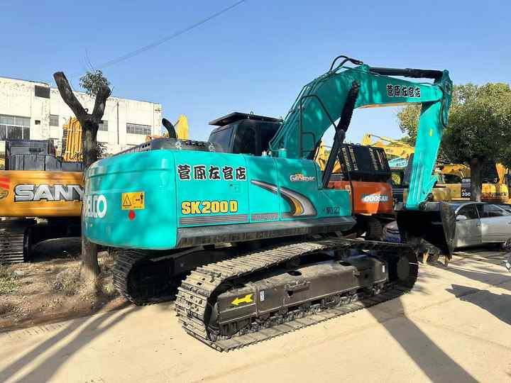 Used Japan Kobelco SK200-8 Crawler Excavator New Arrival Earth-moving Machine for Sale - Bandgrävare: bild 4 Used Japan Kobelco SK200-8 Crawler Excavator New Arrival Earth-moving Machine for Sale - Bandgrävare: bild 4