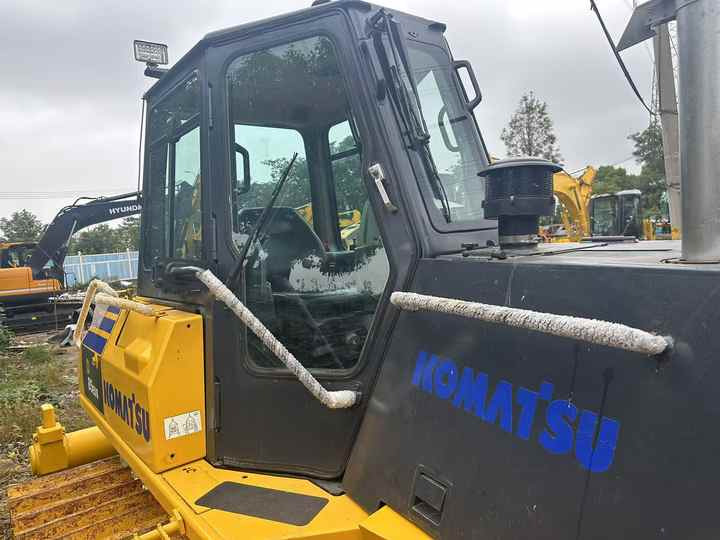 Used Japan Komatsu D85ESS Dozer with Ripper Komatsu D85 Crawler Bulldozer  with Excellent Performance Low Price  for Sale - Bulldozer: bild 5 Used Japan Komatsu D85ESS Dozer with Ripper Komatsu D85 Crawler Bulldozer  with Excellent Performance Low Price  for Sale - Bulldozer: bild 5