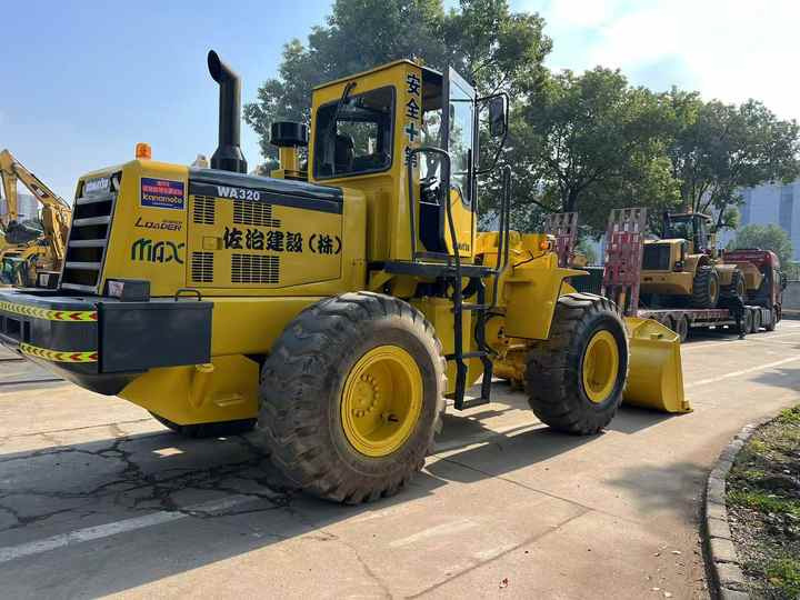 Used komatsu Wa320-3 Wheel Loader Second Hand Machine Popular Brand komatsu Hydraulic Machinery - Hjullastare: bild 3 Used komatsu Wa320-3 Wheel Loader Second Hand Machine Popular Brand komatsu Hydraulic Machinery - Hjullastare: bild 3