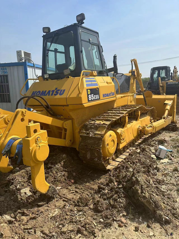 Used high quality bulldozer KOMATSU D85ESS - Bulldozer: bild 2 Used high quality bulldozer KOMATSU D85ESS - Bulldozer: bild 2