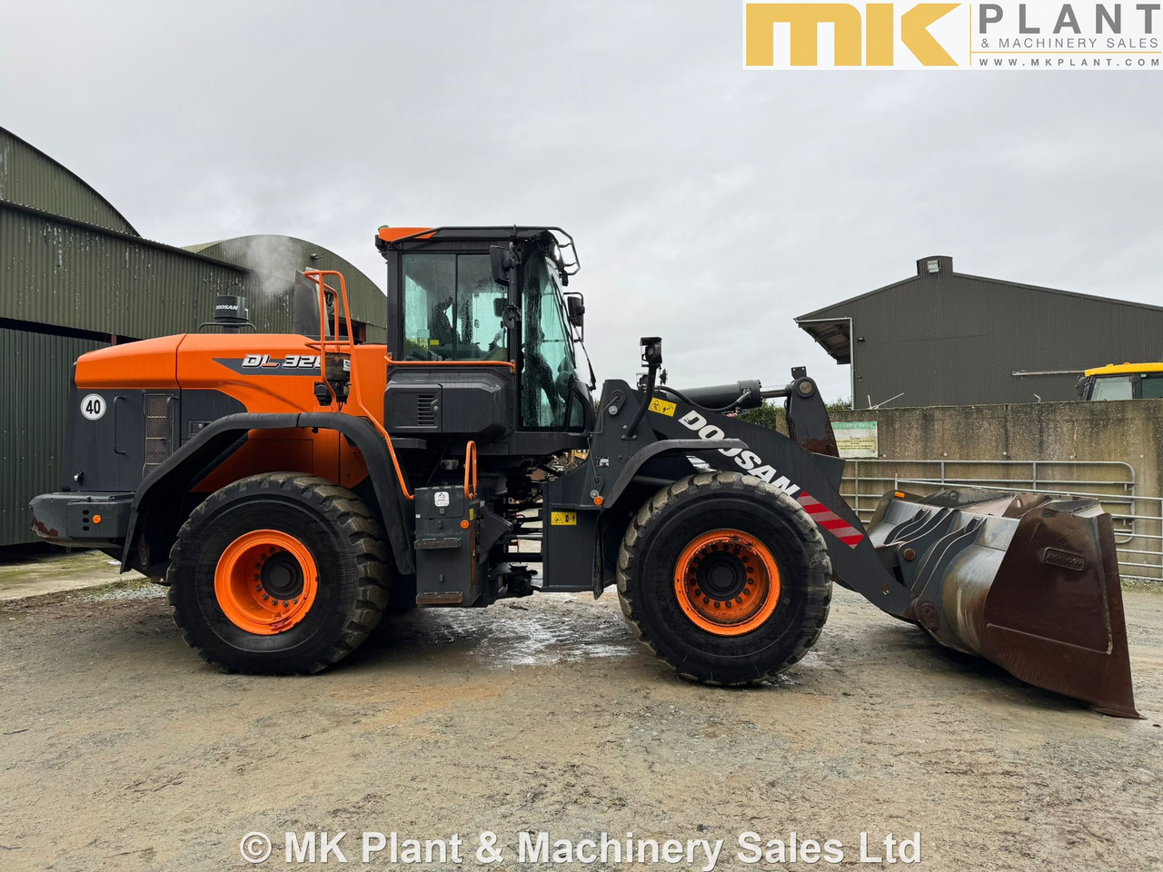 DOOSAN DL320-7 - Hjullastare: bild 4 DOOSAN DL320-7 - Hjullastare: bild 4