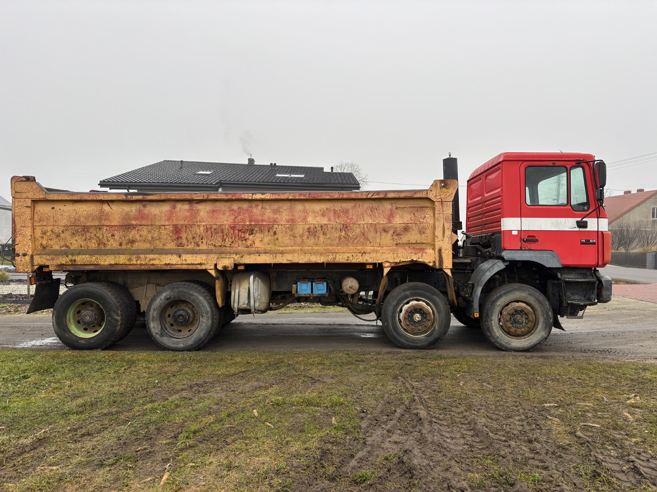 MAN F2000 35.364 - Tippbil lastbil: bild 4 MAN F2000 35.364 - Tippbil lastbil: bild 4