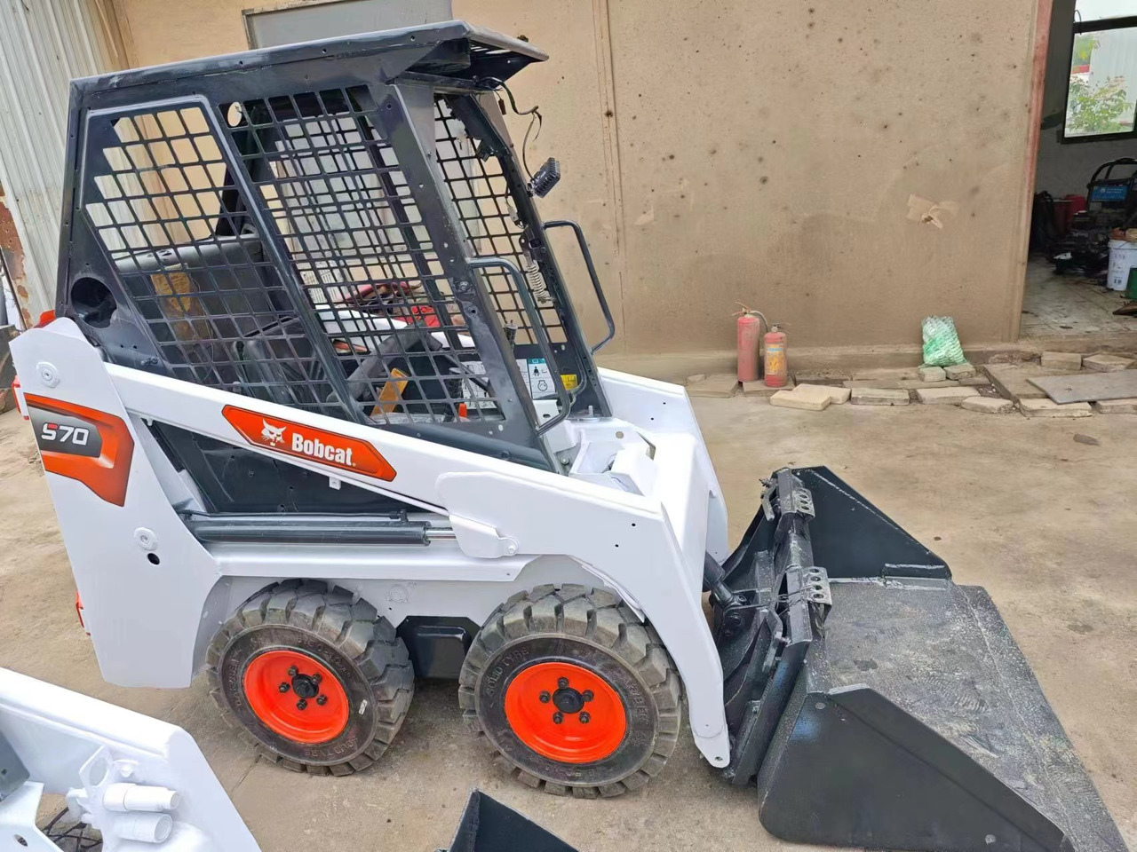 BOBCAT S70 - Kompaktlastare/ Slirstyrda lastare: bild 2 BOBCAT S70 - Kompaktlastare/ Slirstyrda lastare: bild 2