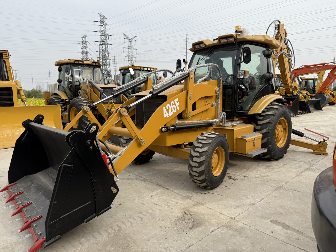 CATERPILLAR 426F - Grävlastare: bild 1 CATERPILLAR 426F - Grävlastare: bild 1