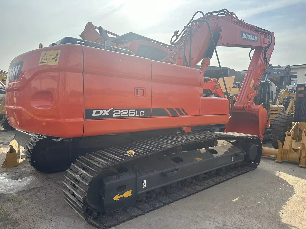 DOOSAN DX225LC - Bandgrävare: bild 1 DOOSAN DX225LC - Bandgrävare: bild 1