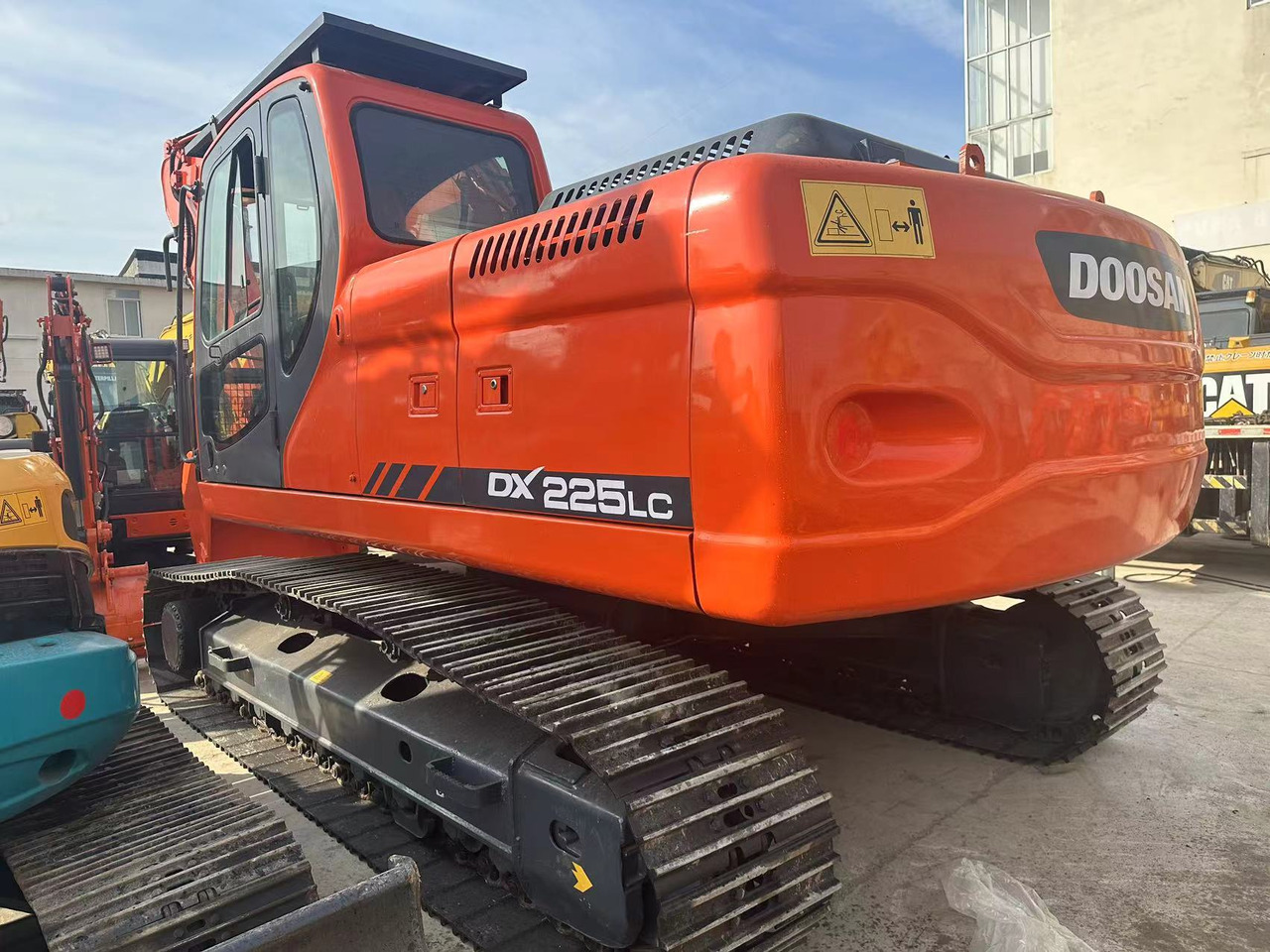 DOOSAN DX225LC - Bandgrävare: bild 2 DOOSAN DX225LC - Bandgrävare: bild 2