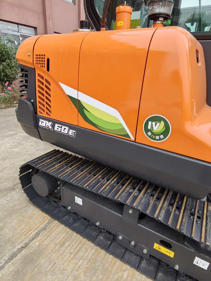 DOOSAN DX60E-10N - Bandgrävare: bild 3 DOOSAN DX60E-10N - Bandgrävare: bild 3