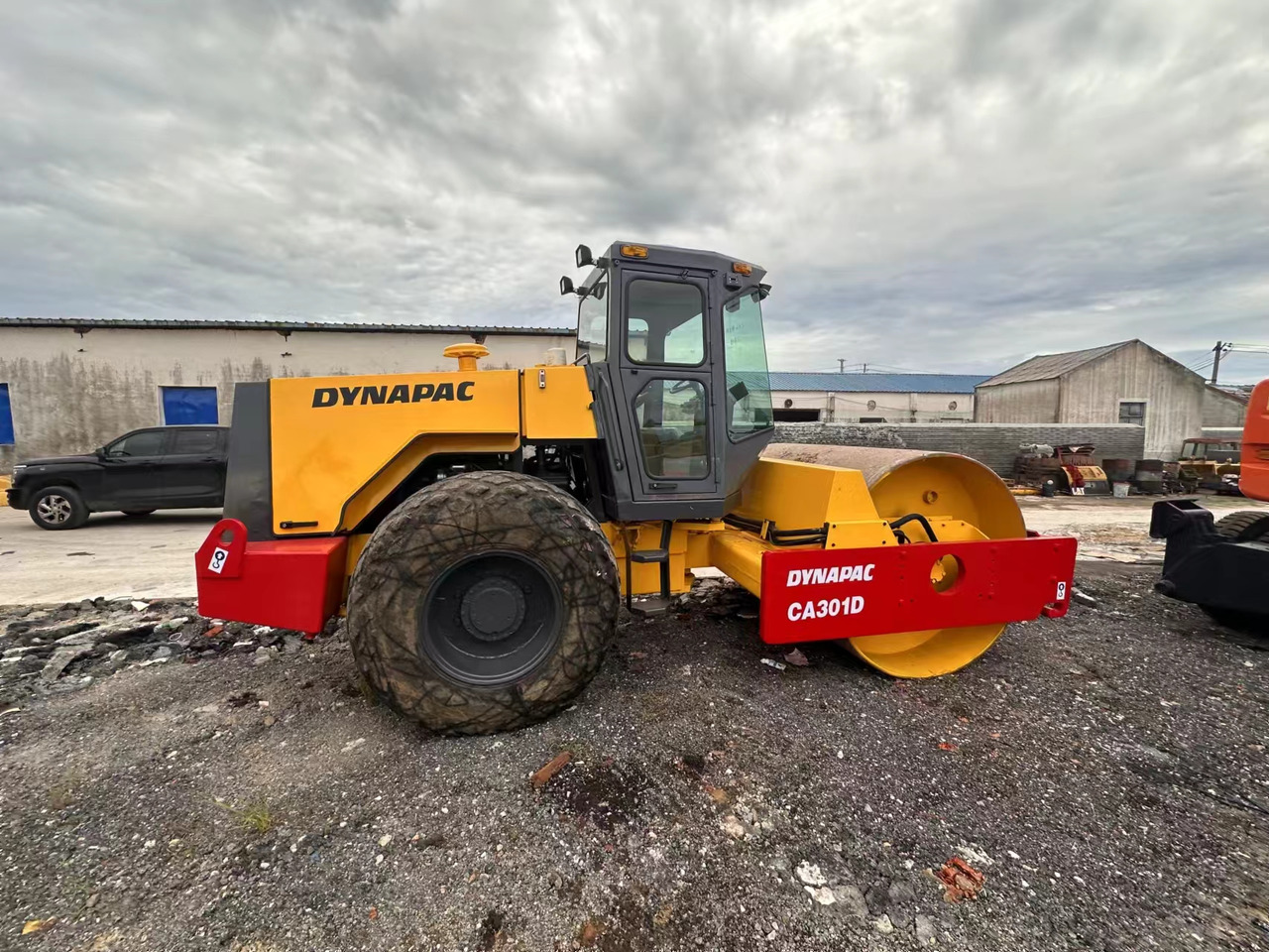DYNAPAC CA301D - Asfaltvält: bild 4 DYNAPAC CA301D - Asfaltvält: bild 4