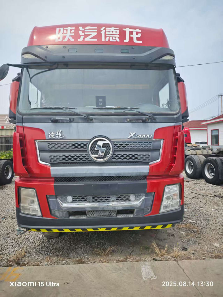 SHACMAN X3000 6x4 - Dragbil: bild 1 SHACMAN X3000 6x4 - Dragbil: bild 1