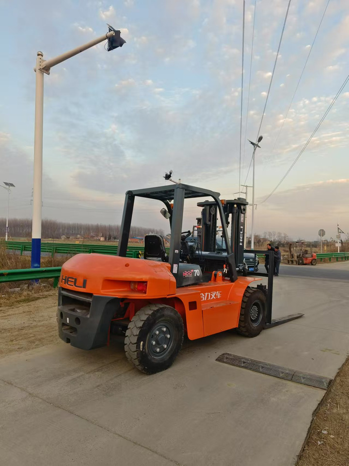 HELI 7-ton - Dieseltruck: bild 2 HELI 7-ton - Dieseltruck: bild 2