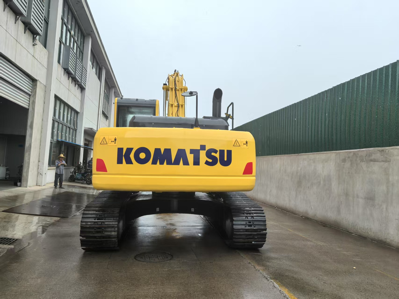 KOMATSU PC240LC-8M0 - Bandgrävare: bild 5 KOMATSU PC240LC-8M0 - Bandgrävare: bild 5