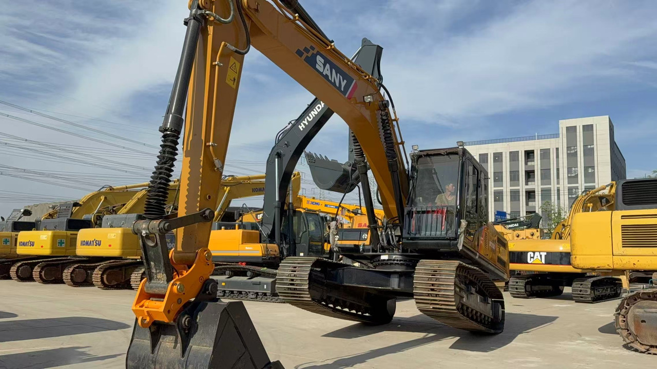 SANY SY215C - Bandgrävare: bild 5 SANY SY215C - Bandgrävare: bild 5