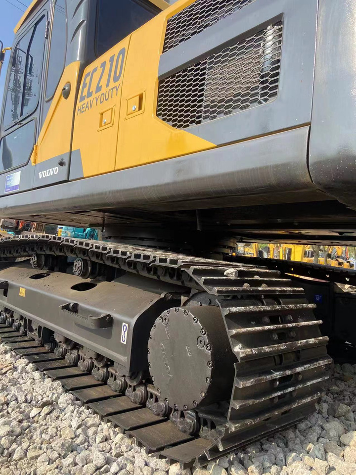 VOLVO EC210 - Bandgrävare: bild 2 VOLVO EC210 - Bandgrävare: bild 2