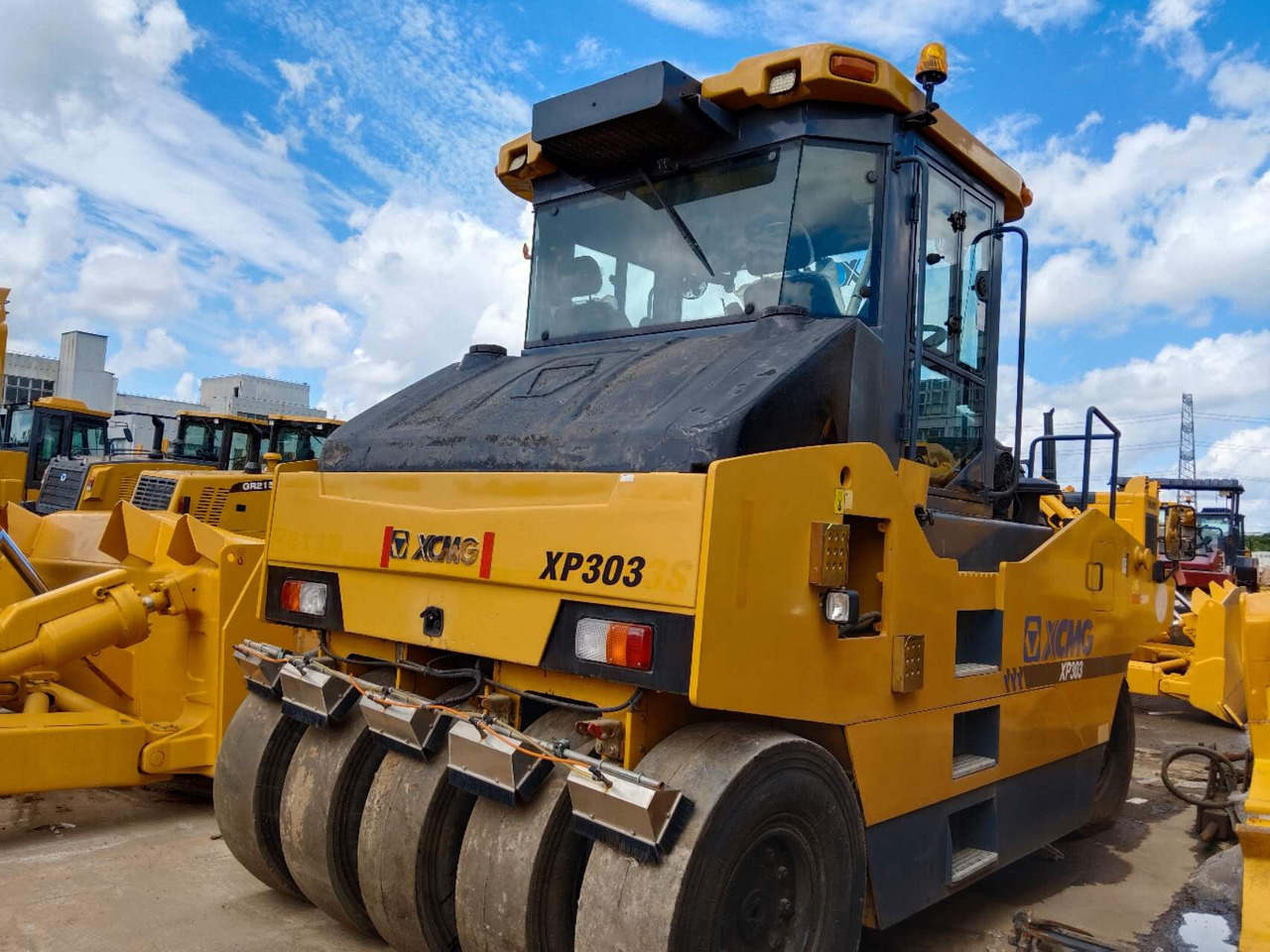 XCMG XP303 - Asfaltvält: bild 1 XCMG XP303 - Asfaltvält: bild 1