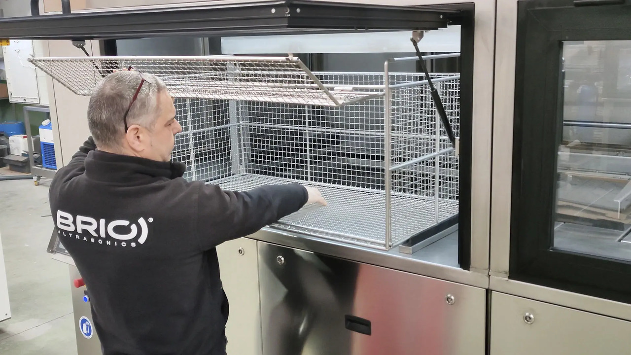BRIO Ultrasonics BR-800 AMS Parts cleaning machine - Ultraljudstvätt: bild 4 BRIO Ultrasonics BR-800 AMS Parts cleaning machine - Ultraljudstvätt: bild 4