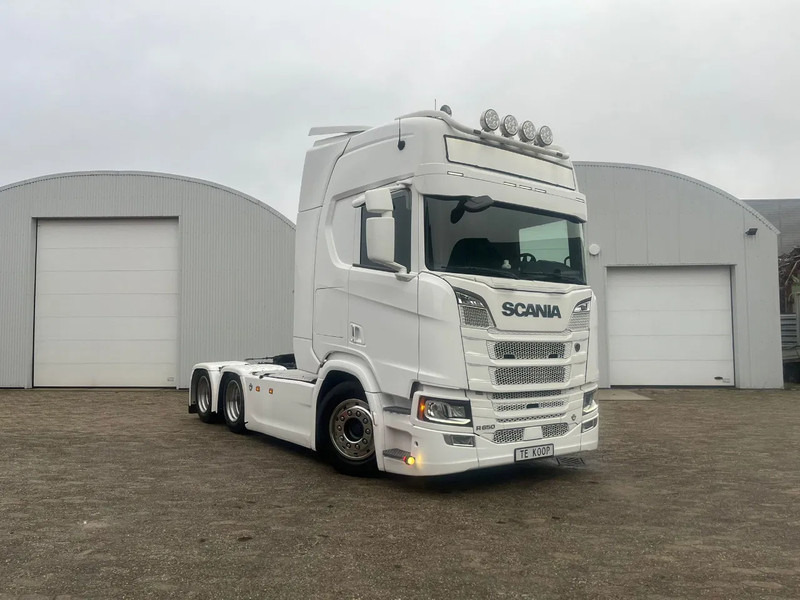 Scania R650 V8 NGS R650 6x4 - Dragbil: bild 1 Scania R650 V8 NGS R650 6x4 - Dragbil: bild 1
