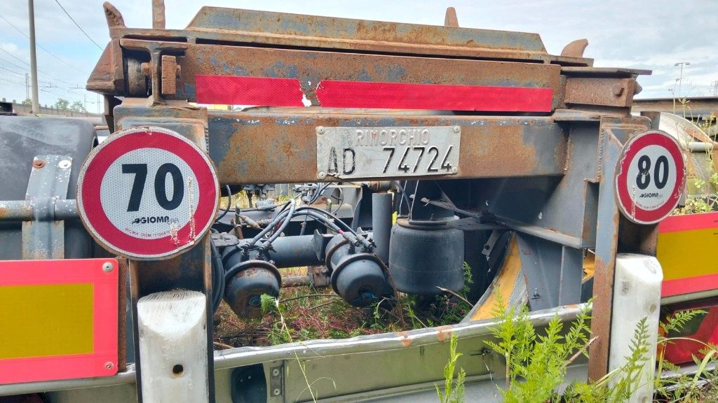 CARDI RIMORCHIO CARDI SCARRABILE PNEUMATICO - Lastväxlarsläp/ Liftdumpersläp: bild 4 CARDI RIMORCHIO CARDI SCARRABILE PNEUMATICO - Lastväxlarsläp/ Liftdumpersläp: bild 4