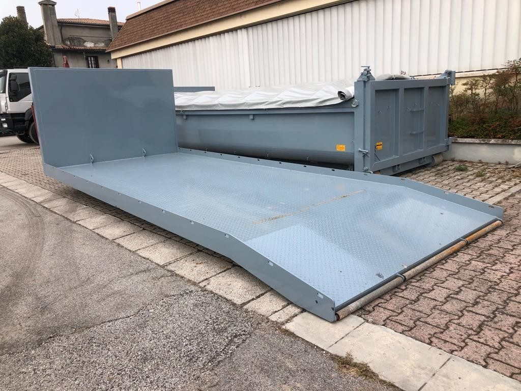 Ny Lastväxlarflak CONTAINER NUOVO A PIANALE SENZA SPONDE: bild 1