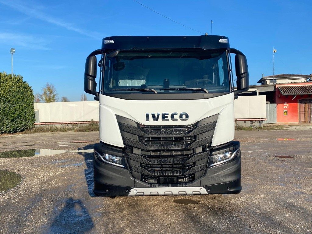 IVECO X-WAY AD280X48 NUOVO SCARRABILE PASSO 4500 - Lastväxlare lastbil: bild 2 IVECO X-WAY AD280X48 NUOVO SCARRABILE PASSO 4500 - Lastväxlare lastbil: bild 2
