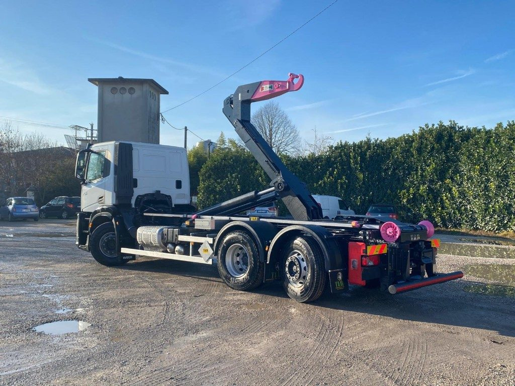 IVECO X-WAY AD280X48 NUOVO SCARRABILE PASSO 4500 - Lastväxlare lastbil: bild 4 IVECO X-WAY AD280X48 NUOVO SCARRABILE PASSO 4500 - Lastväxlare lastbil: bild 4