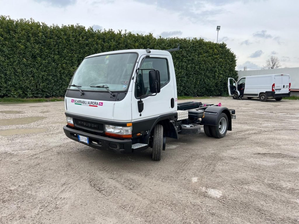 MITSUBISHI CANTER 3.0 SCARRABILE - Lastväxlare lastbil: bild 1 MITSUBISHI CANTER 3.0 SCARRABILE - Lastväxlare lastbil: bild 1