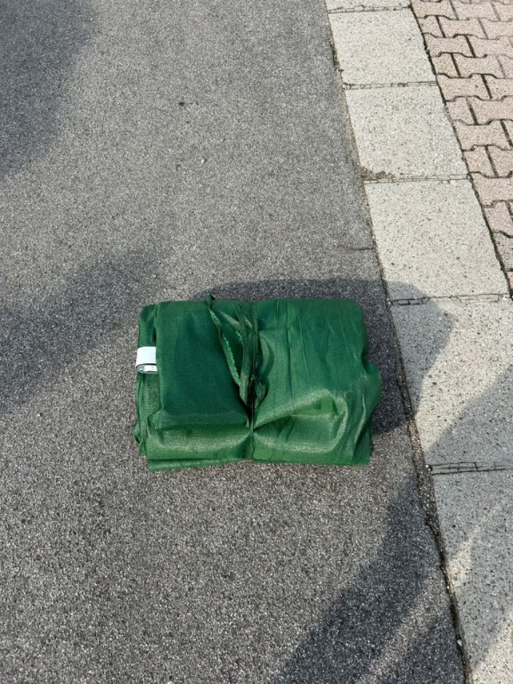 RETE ANTIGRANDINE NUOVA PER COPERTURA CONTAINERS - Karosseri och exteriör för Växelflak/ Container: bild 3 RETE ANTIGRANDINE NUOVA PER COPERTURA CONTAINERS - Karosseri och exteriör för Växelflak/ Container: bild 3