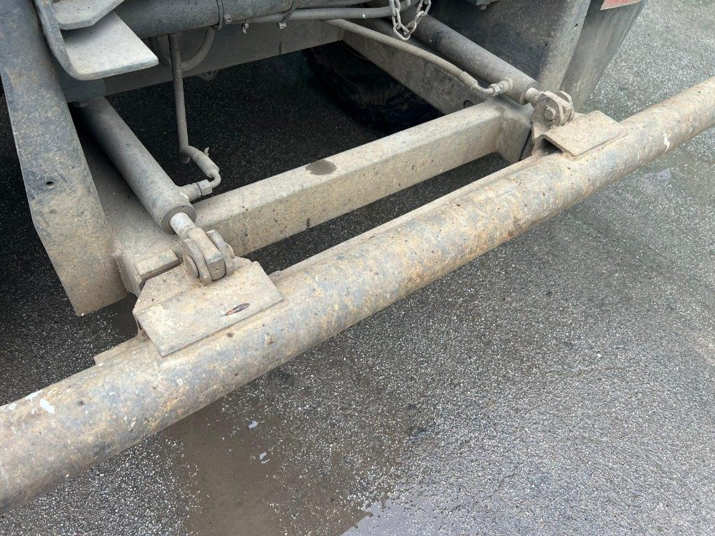 VOLVO FM460 SCARRABILE 8X4 - Lastväxlare lastbil: bild 5 VOLVO FM460 SCARRABILE 8X4 - Lastväxlare lastbil: bild 5