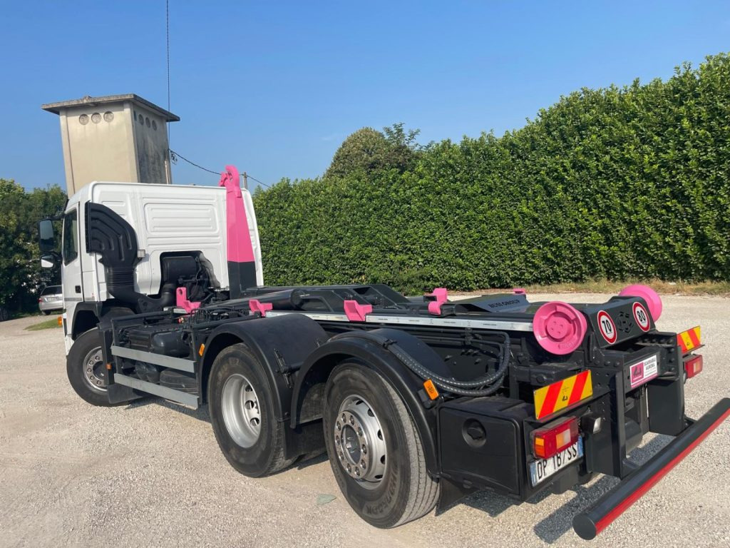 VOLVO FM9 SCARRABILE - Lastväxlare lastbil: bild 5 VOLVO FM9 SCARRABILE - Lastväxlare lastbil: bild 5