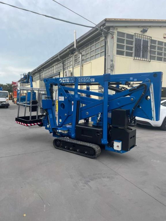 CTE TRACCESS 170 - Larvbandslift: bild 2 CTE TRACCESS 170 - Larvbandslift: bild 2