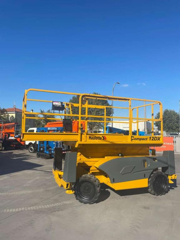 Haulotte COMPACT 12DX - Saxlift: bild 1 Haulotte COMPACT 12DX - Saxlift: bild 1