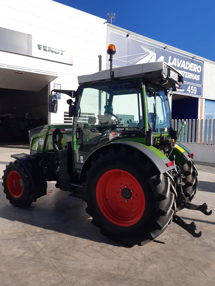 Fendt 211P - Traktor: bild 5 Fendt 211P - Traktor: bild 5