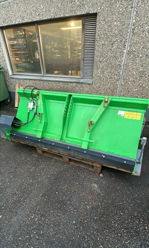 SamiHiekoituskauha - Sand-/ Saltspridare: bild 1 SamiHiekoituskauha - Sand-/ Saltspridare: bild 1