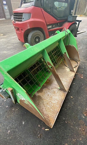 SamiHiekoituskauha - Sand-/ Saltspridare: bild 3 SamiHiekoituskauha - Sand-/ Saltspridare: bild 3