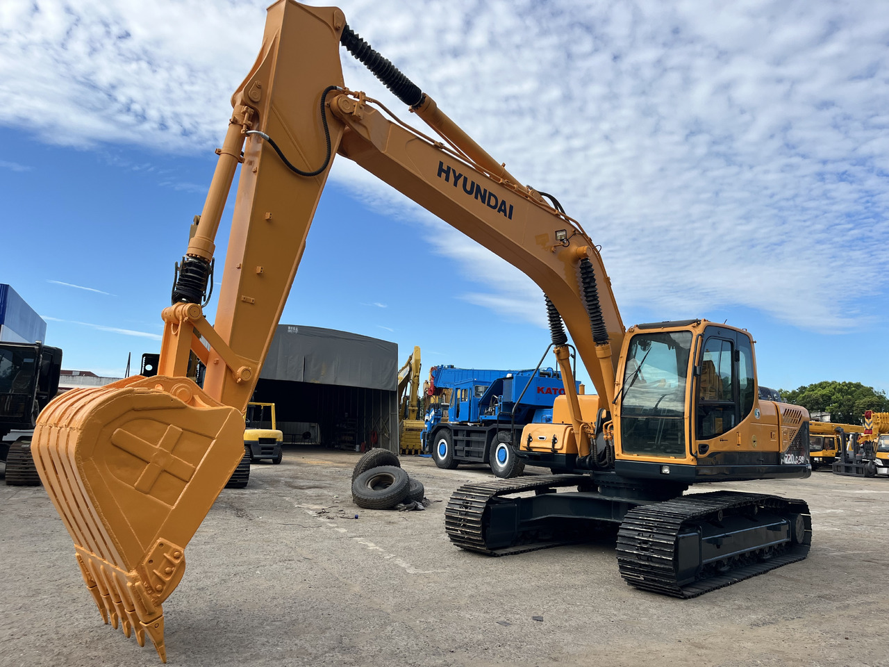 HYUNDAI 220lc-9s - Bandgrävare: bild 3 HYUNDAI 220lc-9s - Bandgrävare: bild 3