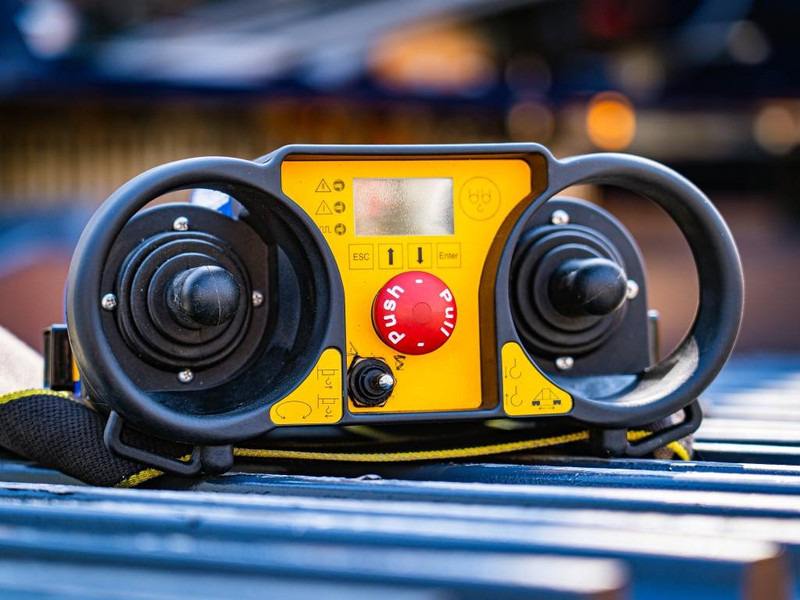 Potain IGO 30 - Självresande tornkran: bild 3 Potain IGO 30 - Självresande tornkran: bild 3